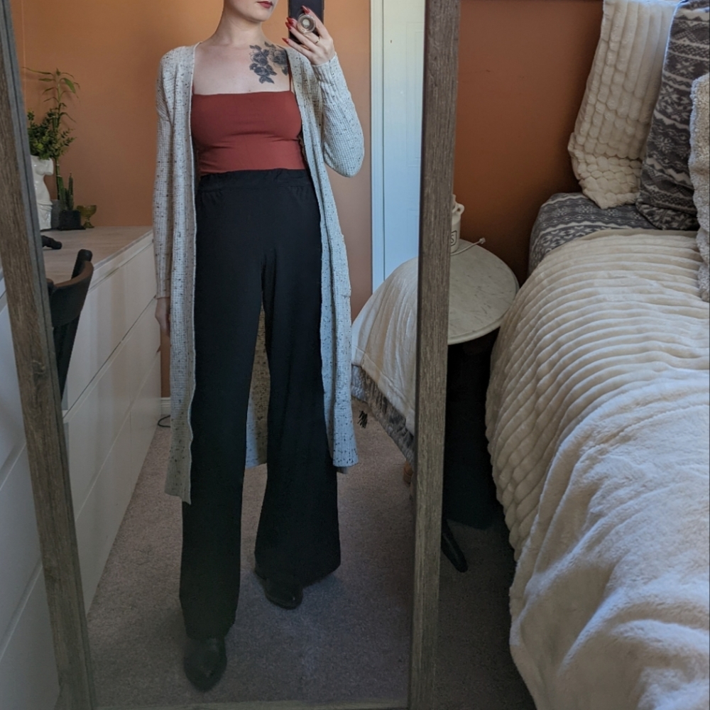Aritzia Babaton Contour Straight Neck Cami Bodysuit